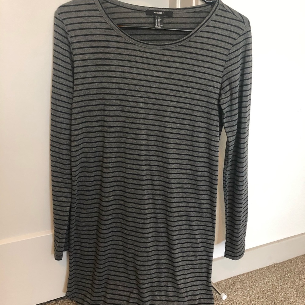 Long sleeve stripped dress